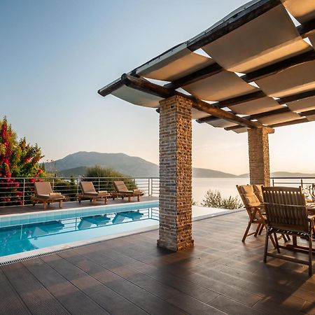 Iris Villas Lefkada - Marine Villa With Private Sea Access سيفوتا المظهر الخارجي الصورة